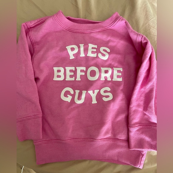 2T Pies before guys sweater - Picture 1 of 1